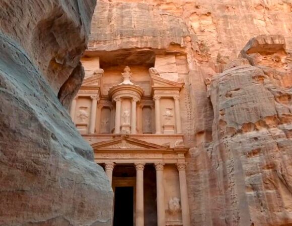 Treasury in Jordan seen from the Siq