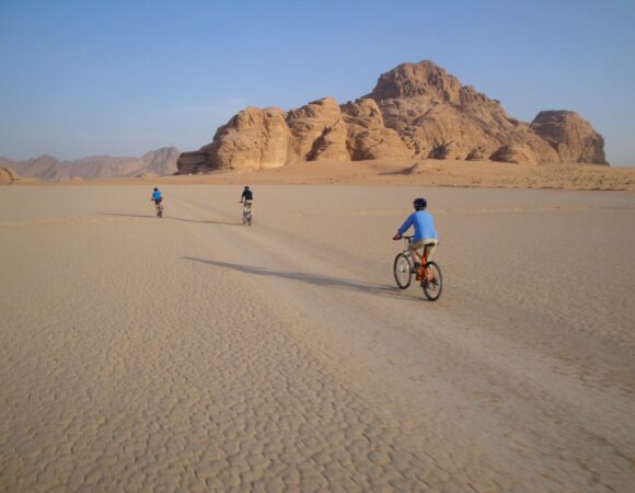Bike and Discover the Wadi Rum desert